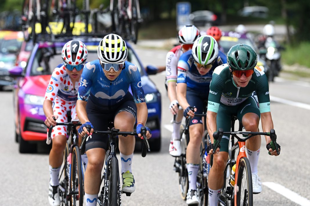 Sara Martín encabeza la fuga en la ascensión a Le Grand Bornand junto a la belga Marianne Vos (d) / Getty Sport