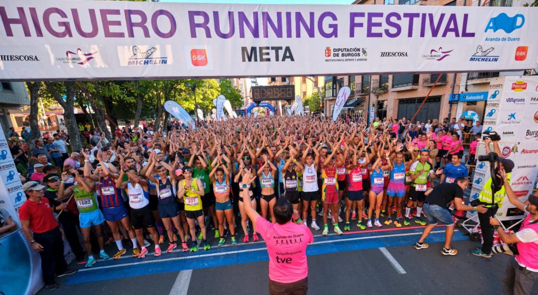 La salida de la pasada edición de la popular fiesta del running. / Arcalle (Higuero Running Festival)